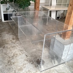 アクリルショーケースの画像