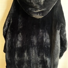 超美品！ZARAフェイクファー コートの画像