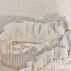 半袖ロンパース　70サイズ　フリルの画像