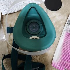 トーヨー　防毒マスク■直結式小型　セットの画像