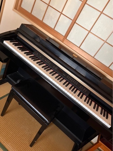 YAMAHA Clavinova CLP-230（電子ピアノ） Yamaha Clavinova CLP-230 digital piano and stool in dark rosewood