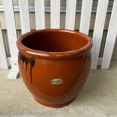 蓋付きかめの画像