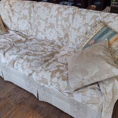 ソファー　3人掛けの画像