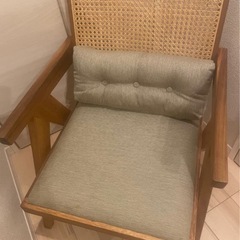 ラタンファブリックチェアの画像