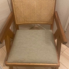 ラタンファブリックチェアの画像