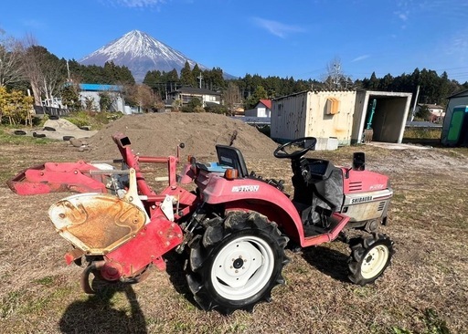 シバウラ　p155fトラクター15馬力