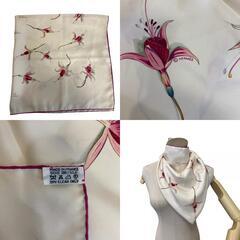 エルメス HERMES スカーフ カレ90 Fleurs De Fuchsia フクシャの花 ソルド品 アイボリーの画像