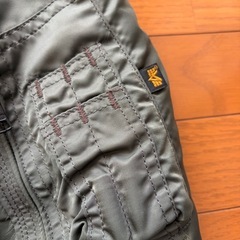 ALPHA INDUSTRIES アルファ インダストリーズ フライトジャケット Lの画像