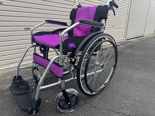 ❮ 未使用品❯軽量折りたたみ自走式車椅子(ﾟ∀ﾟ)
