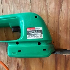 マキタ100MM グラスシヤー　芝刈りの画像