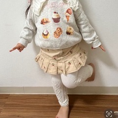 80 90 センチ　ミニスカート　さくらんぼ刺繍の画像