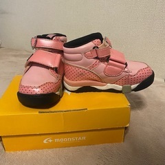 子供に大人気ムーンスター！子供用シューズの画像