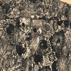 個性的な薄手のコート中古の画像