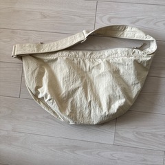 UNIQLO U ショルダーバッグナイロンの画像