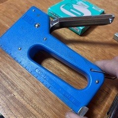 パワータッカーの画像