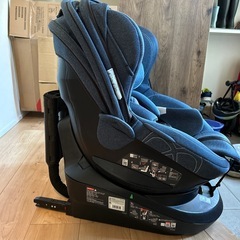 チャイルドシート  エールべべの画像