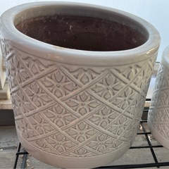 ローラアシュレイ 植木鉢の画像