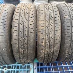 ホイール付きタイヤ４本セットの画像
