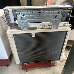 【コンパクトサイズ】2024年製　日立ルームエアコン5.6kw(おもに18畳)分解洗浄済み！の画像