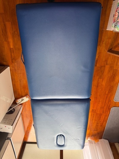 折りたたみマッサージベッド