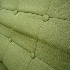 訳アリ格安品! 木製フレーム 2人掛けソファ 幅114cm グリーン系 ファブリック 背もたれクッション変形あり 2Pソファ ソファー 苫小牧西店の画像