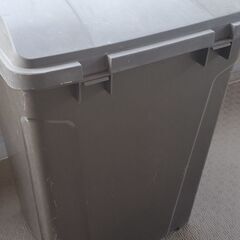 屋外向け70Lゴミ箱とすっぽん(ラバーカップ)のセットの画像