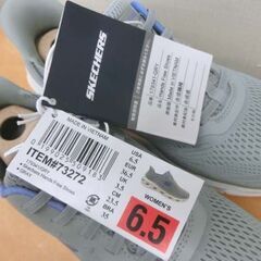 ④新品 スケッチャーズ/SKECHERS スニーカー ハンズフリー 23.5 ウィメンズ グレー 179341-GRY 箱付 札幌 西野店の画像