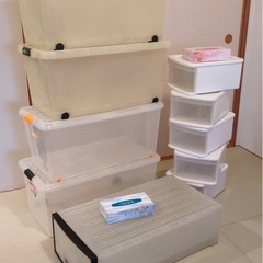 衣装ケースの画像