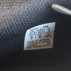 🔴年末まで3000円引き！新品サッカーシューズとボールの画像