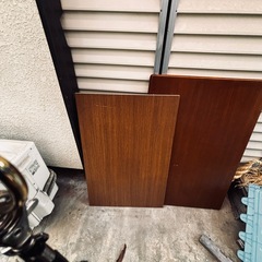 テーブル天板と木材の画像