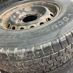 DUNLOP 195/80/15 LT スタッドレス タイヤ ホイール付き 4本セット ハイエースの画像