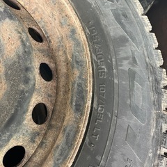 DUNLOP 195/80/15 LT スタッドレス タイヤ ホイール付き 4本セット ハイエースの画像