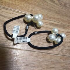パールヘアゴム☆新品未使用！定価1200円の画像