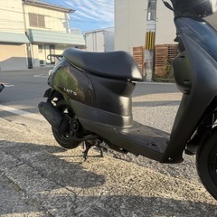 ⭕️(即乗出し🙆‍♀️)SUZUKIレッツ現行型ブラック／ブラウンツートンカラー⭕️走行距離10400km❗️ の画像