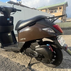 ⭕️(即乗出し🙆‍♀️)SUZUKIレッツ現行型ブラック／ブラウンツートンカラー⭕️走行距離10400km❗️ の画像