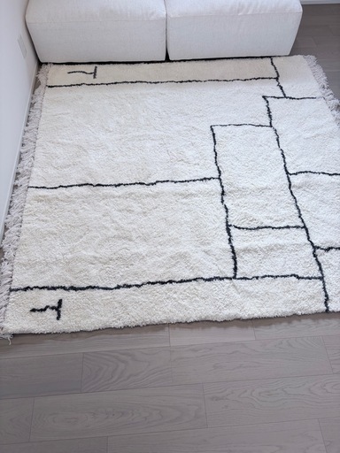 新品】ベニオワレン風のラグ W 185 × D 185 × H 2.5（フリンジ除く）