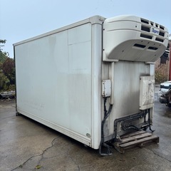 コンテナ倉庫　断熱材入り　バイク農機具入れ　物置きの画像