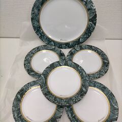 Kaiser カイザー プレート 6枚セット 大皿1枚 中皿5枚 ゴールド縁 グリーンリーフ柄 洋食器 食器セット 来客用 ギフト 箱あり　251211-4Tの画像