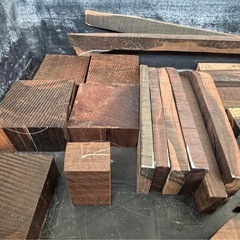 楽器パーツや工作に。黒木、黒檀類の端材まとめて格安販売の画像