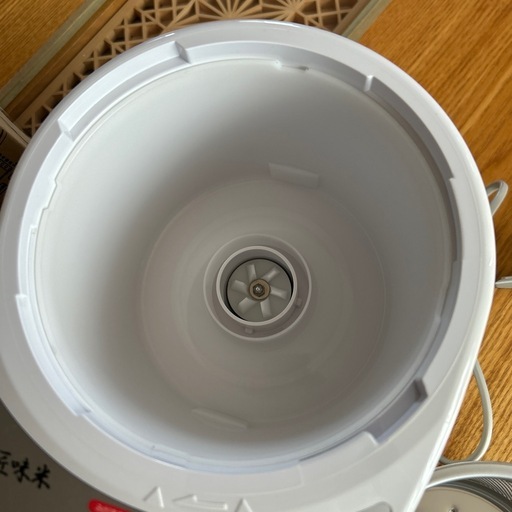お取り引き予定者が決まりました　
山本電気　家庭用精米機　「匠味米」