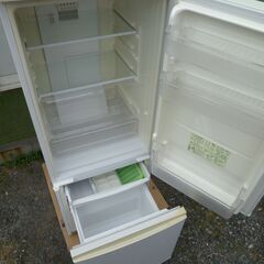 シャープ ノンフロン冷凍冷蔵庫 SJ-S17T-HG 167L 2011年製の画像