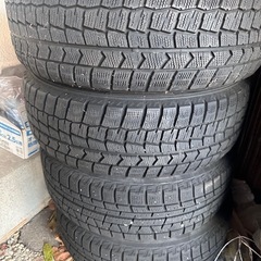 195/65R15スタッドレスタイヤの画像