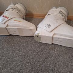 スキー靴　23.5㎝くらいの画像