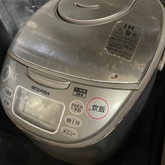 オーブンレンジ、ガス台、炊飯器の画像