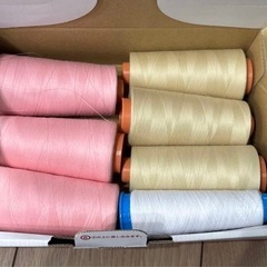 ロックミシン糸の画像