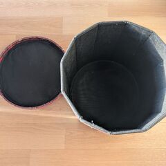 収納スツールの画像