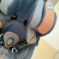 チャイルドシート エールべべ クルットR ウィ2の画像