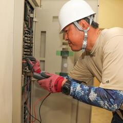 💁‍♂️マジで良いヤツしかいないっす😳⚡未経験から始める電気工事💡先輩風禁止⚠の職場📣嫌々働くのはナシでしょ☘️の画像