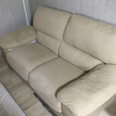 2人掛けソファーの画像