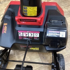中古　電動除雪機　バッテリー、充電器付の画像